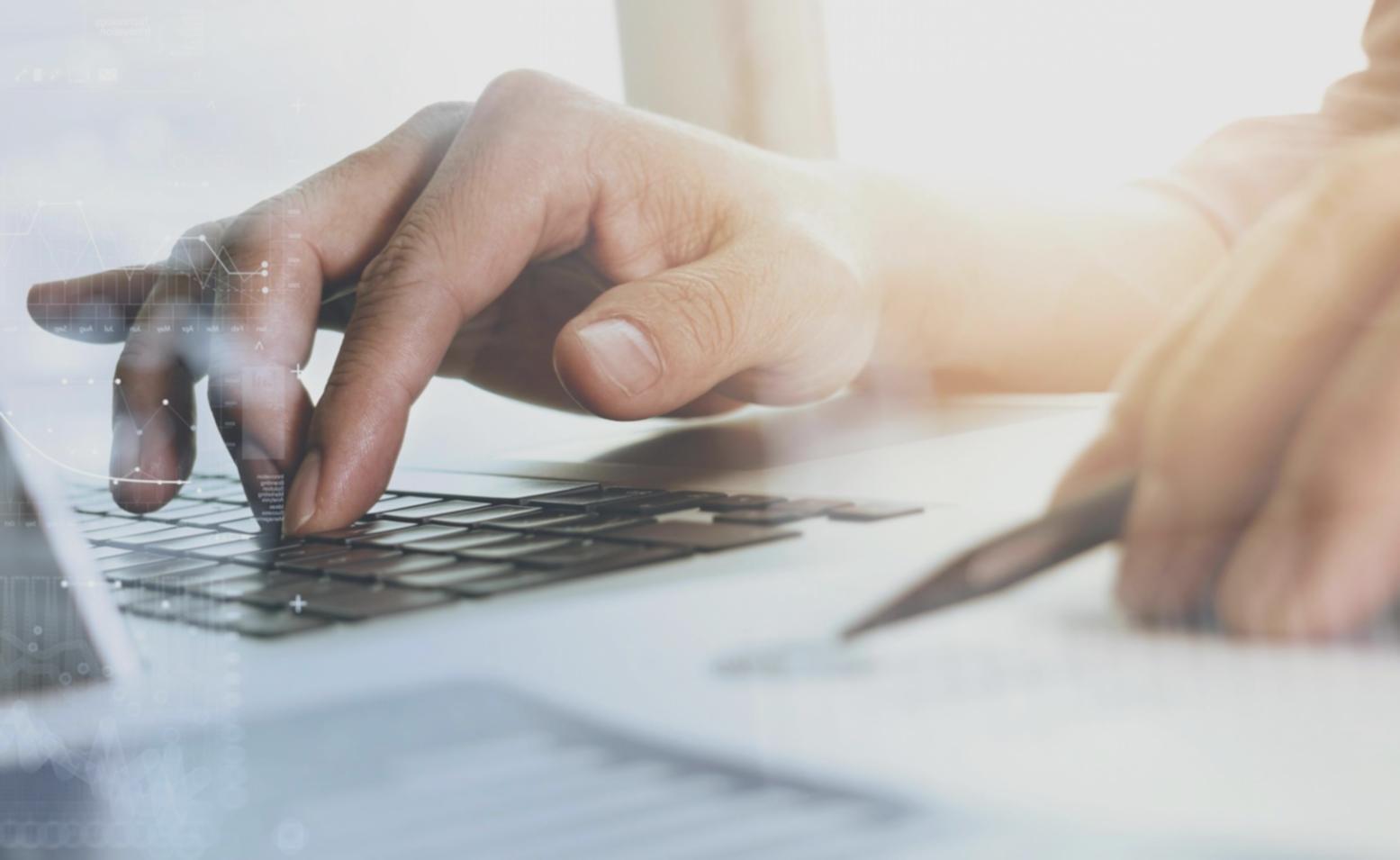 Detaillierte Analyse von SEO-Metriken auf modernen Dashboards